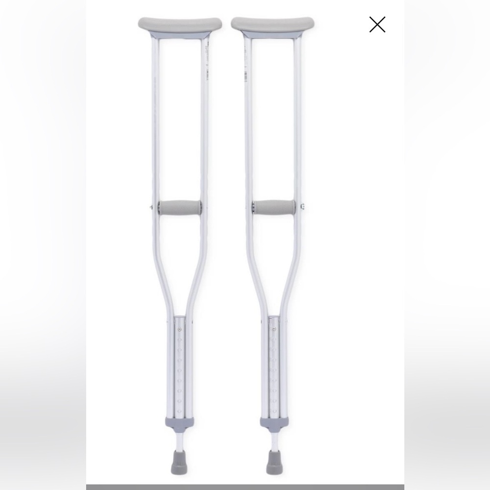 Medline Standard Aluminum Push-Button Adjustable Crutches NWT